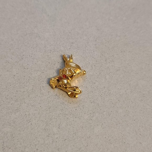 Gold Rabbit Pendant - Picture 5 of 7